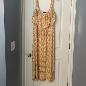 Lane Bryant yellow and white maxi dress size 1416.